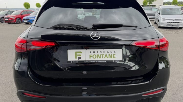 GLC 220d 4Matic AMG 20″ Pano AHKe HUD 360°Night Burmester