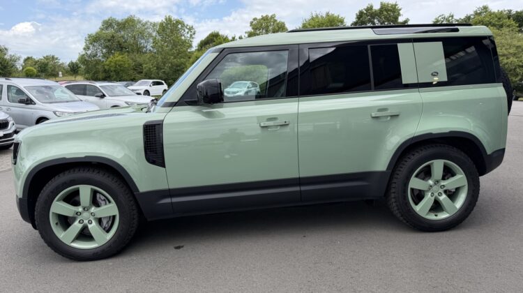 Defender 110 75th Limited Edition AHK 360° Leder