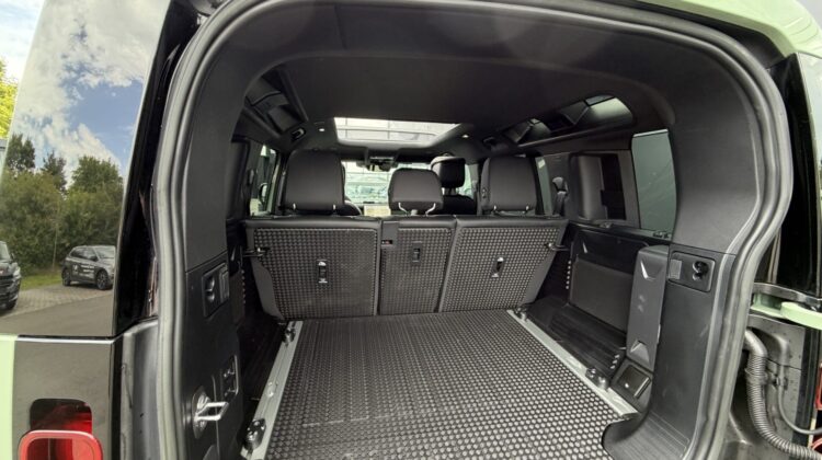Defender 110 75th Limited Edition AHK 360° Leder