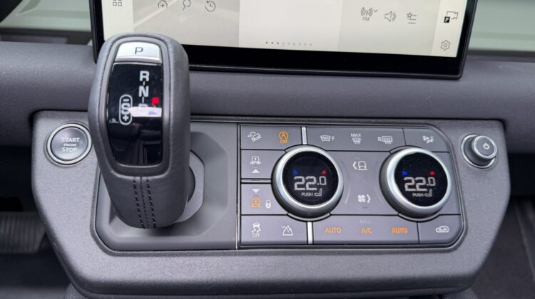 Defender 110 75th Limited Edition AHK 360° Leder