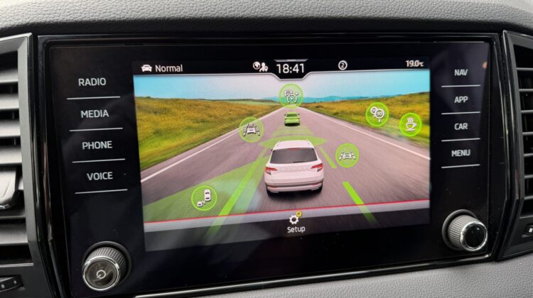 Karoq 1.5TSI DSG Sportline 19″ Kam Key Virtual