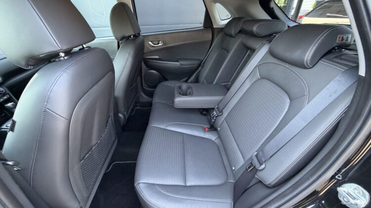 Kona 1,6 DCT Style 4WD Leder Krell Navi Kamera