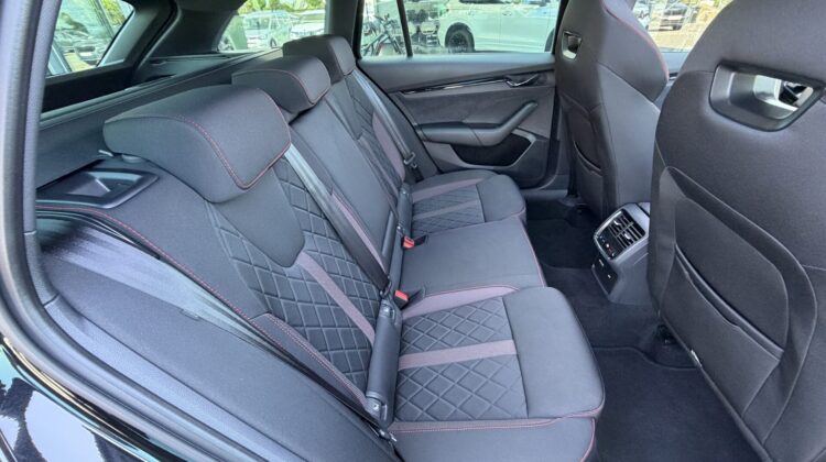 Octavia 2,0TDi Kombi RS 4×4 Pano AHK Standhz ACC