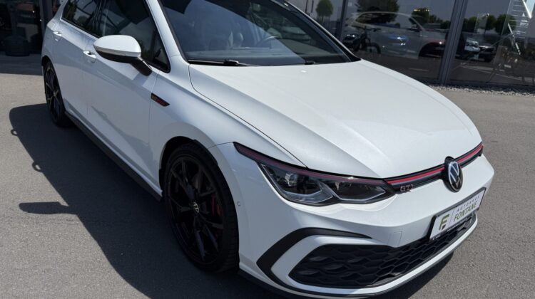 Golf VIII GTI Leder 19″ HK Sound ACC DCC Pano