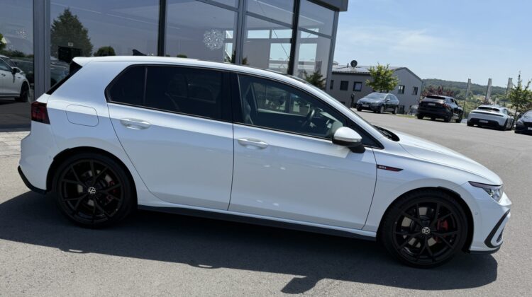 Golf VIII GTI Leder 19″ HK Sound ACC DCC Pano