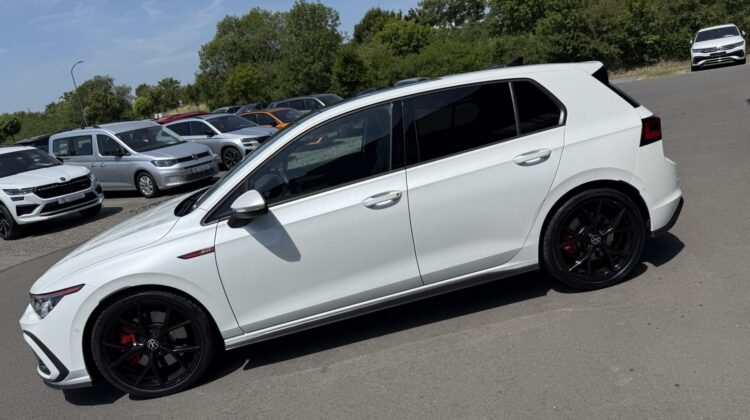 Golf VIII GTI Leder 19″ HK Sound ACC DCC Pano