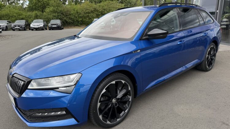 Superb 1,4TSi PlugIn Kombi Sportline iV AHK Sthz