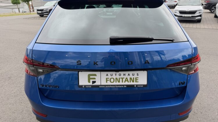 Superb 1,4TSi PlugIn Kombi Sportline iV AHK Sthz
