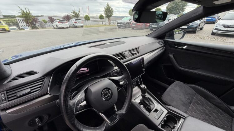 Superb 1,4TSi PlugIn Kombi Sportline iV AHK Sthz