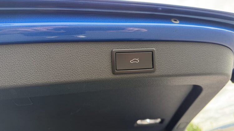 Superb 1,4TSi PlugIn Kombi Sportline iV AHK Sthz