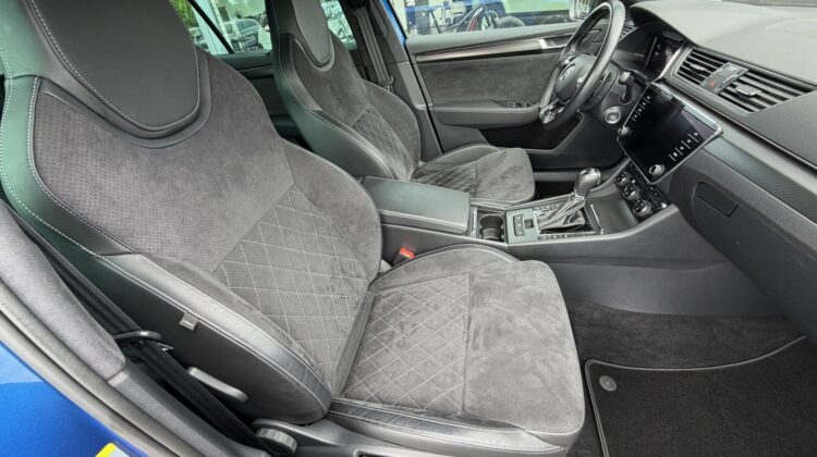 Superb 1,4TSi PlugIn Kombi Sportline iV AHK Sthz
