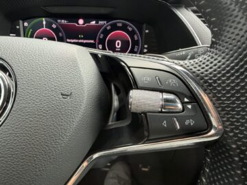 Superb 1,4TSi PlugIn Kombi Sportline iV AHK Sthz