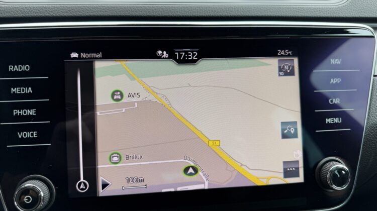 Superb 1,4TSi PlugIn Kombi Sportline iV AHK Sthz