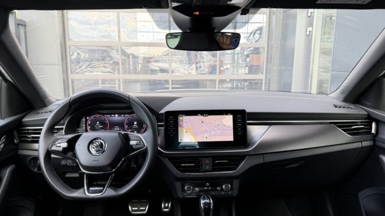 Kamiq Monte Carlo DSG 18″ Navi AHK VC ACC