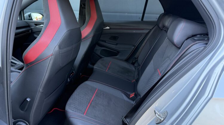 Golf VIII GTI Clubsport H/K Sound 19″ IQ DCC HUD