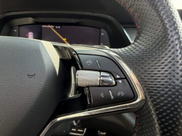 Octavia 2,0TDi Combi RS Pano 19″ Alcan. Massage
