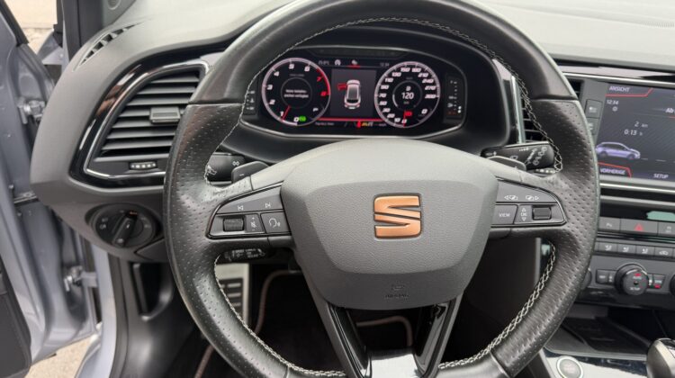 Leon ST Cupra 300PS 4Drive Pano Alcantara Navi