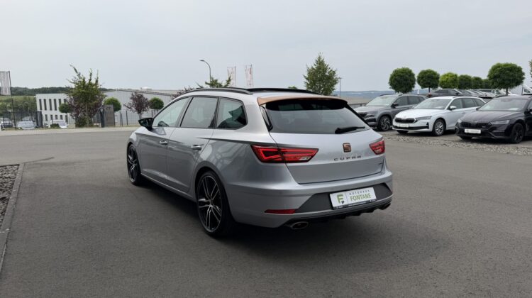 Leon ST Cupra 300PS 4Drive Pano Alcantara Navi