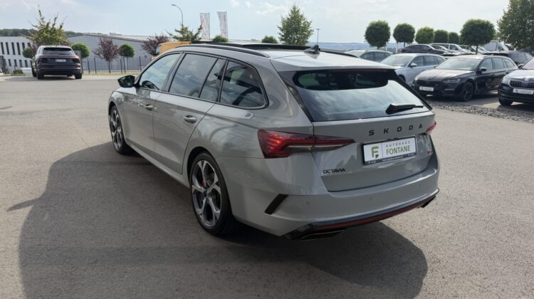 Octavia Kombi 2.0TSI RS Pano AHK Leder Canton