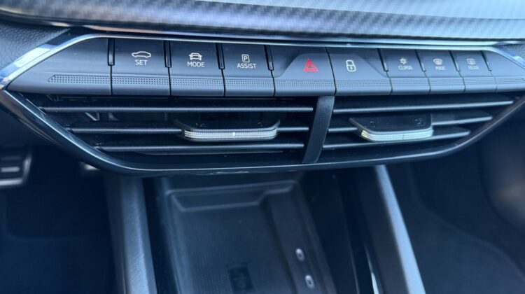 Octavia Kombi 2,0TSi RS Pano AHK 19″ Matrix ACC