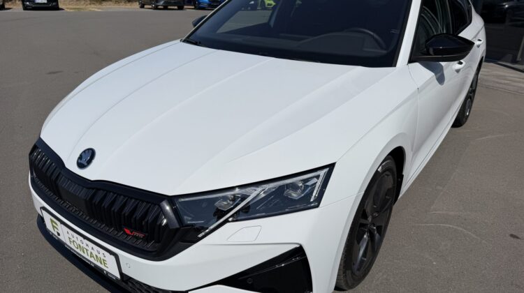 Octavia Limo 2.0TSI RS Facelift AHK Matrix ACC