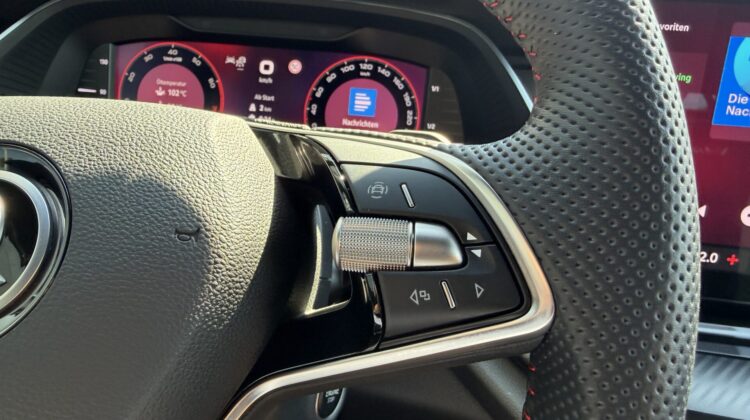 Octavia Limo 2.0TSI RS Facelift AHK Matrix ACC