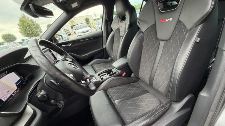 Octavia Limo 2,0TDi RS 4×4 19″ AHK Leder Standheizung