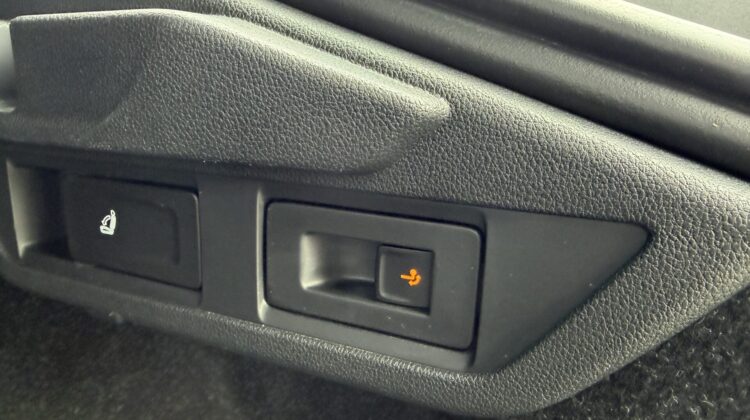 Octavia Limo 2,0TDi RS 4×4 19″ AHK Leder Standheizung