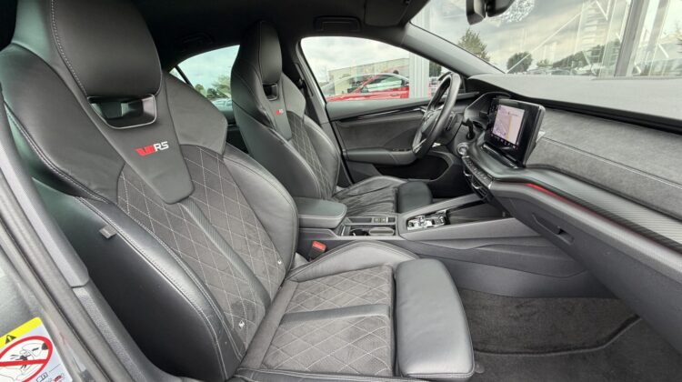 Octavia Limo 2,0TDi RS 4×4 19″ AHK Leder Standheizung