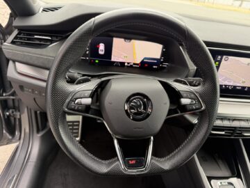Octavia Limo 2,0TDi RS 4×4 19″ AHK Leder Standheizung