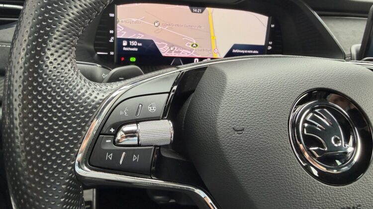Octavia Limo 2,0TDi RS 4×4 19″ AHK Leder Standheizung